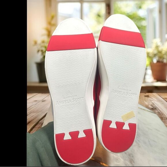 The Office of Angela Scott “Hammonds” Slip-On Sneaker Women’s Size 7 ( 37 EU ) R - Picture 13 of 15